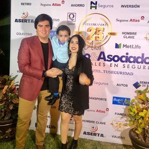 Meet your Posher, Alexia